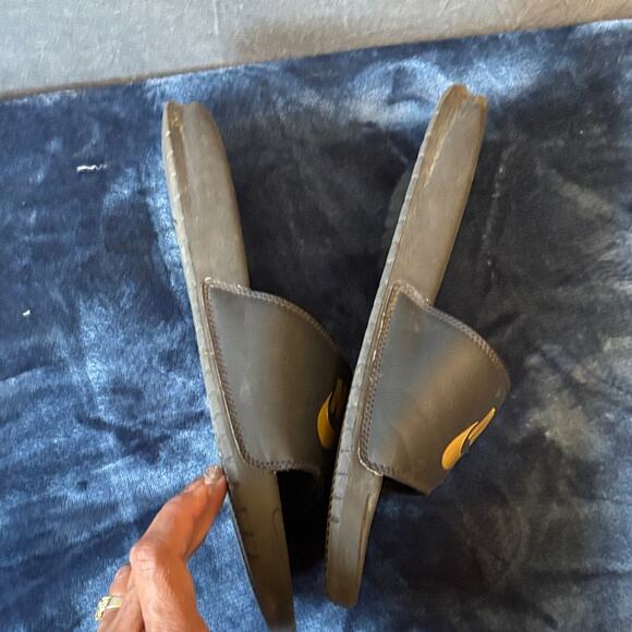 Nike Benassi JDI Black/Gold Men's Slides Sandals Size 8 Beachy Basketball Comfy - Picture 6 of 8